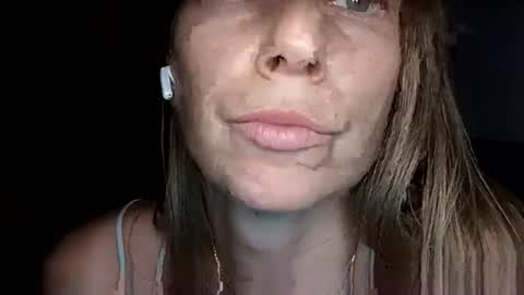 Snapshot of sexualangel chatting on 12.17.25 Verona online show from 12.17.25