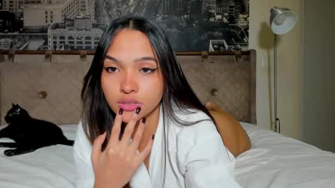 Snapshot of sexualmindset chatting on 04.23.26 Andrea online show from 04.23.26