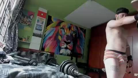 Snapshot of sexxmann77 chatting on 10.15.25 sexmann77 online show from 10.15.25