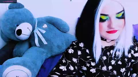 Snapshot of sexxx_queen chatting on 01.17.25 sexxx_queen online show from 01.17.25