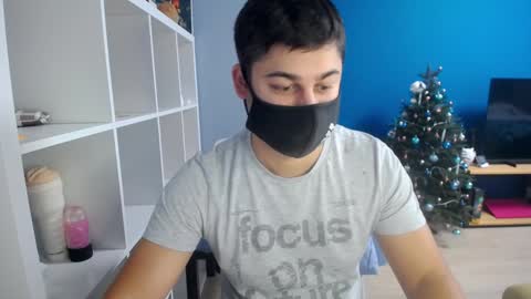 Snapshot of sexxxdickbig chatting on 12.27.24 Tommy online show from 12.27.24
