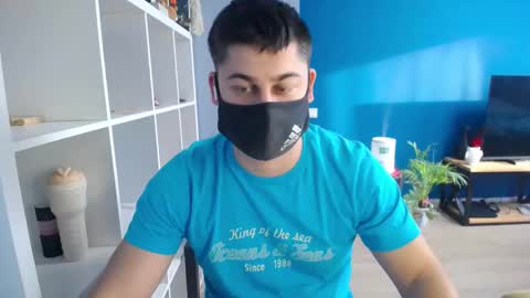 Snapshot of sexxxdickbig chatting on 02.16.25 Tommy online show from 02.16.25
