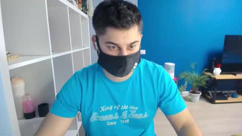 Snapshot of sexxxdickbig chatting on 02.19.25 Tommy online show from 02.19.25