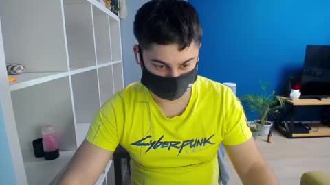 Snapshot of sexxxdickbig chatting on 02.25.25 Tommy online show from 02.25.25