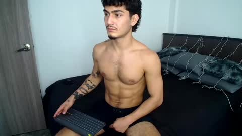 Snapshot of sexxxyjuan99 chatting on 05.07.26 JUAN online show from 05.07.26