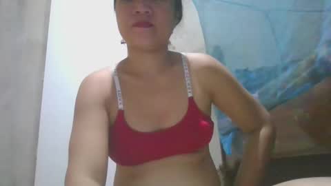 Snapshot of sexxxymomsh chatting on 03.08.26 sexxxymomsh online show from 03.08.26