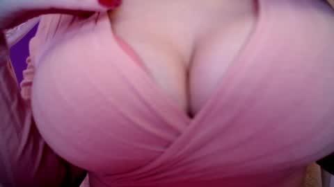 Snapshot of sexxxyprincess chatting on 02.02.25 Princess online show from 02.02.25