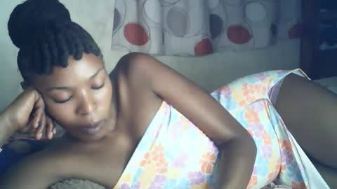 Snapshot of sexxy_curvy23 chatting on 02.04.26 sexxy_curvy23 online show from 02.04.26