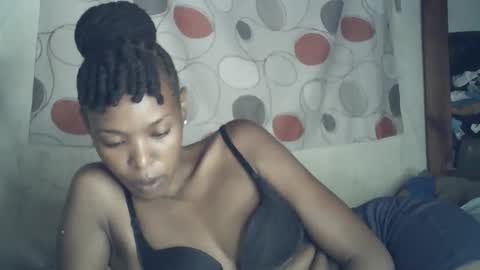 Snapshot of sexxy_curvy23 chatting on 02.17.26 sexxy_curvy23 online show from 02.17.26