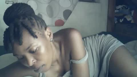 Snapshot of sexxy_curvy23 chatting on 02.18.26 sexxy_curvy23 online show from 02.18.26