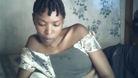 Snapshot of sexxy_curvy23 chatting on 02.23.26 sexxy_curvy23 online show from 02.23.26