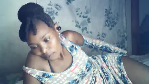 Snapshot of sexxy_curvy23 chatting on 02.24.26 sexxy_curvy23 online show from 02.24.26