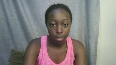 Snapshot of sexxy_kyla chatting on 10.16.25 sexxy_kyla online show from 10.16.25