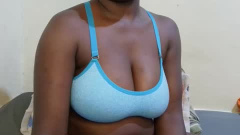 Snapshot of sexxy_maya1 chatting on 03.10.26 sexxy_maya1 online show from 03.10.26