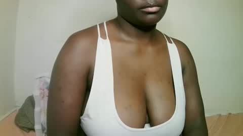 Snapshot of sexxy_maya1 chatting on 03.12.26 sexxy_maya1 online show from 03.12.26