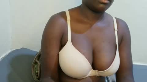 Snapshot of sexxy_maya1 chatting on 03.18.26 sexxy_maya1 online show from 03.18.26