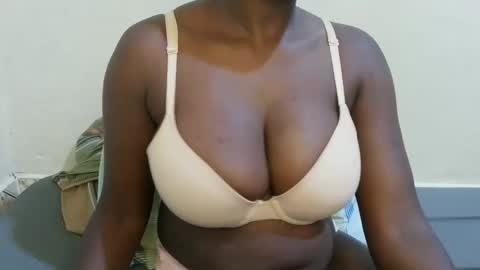 Snapshot of sexxy_maya1 chatting on 03.21.26 sexxy_maya1 online show from 03.21.26
