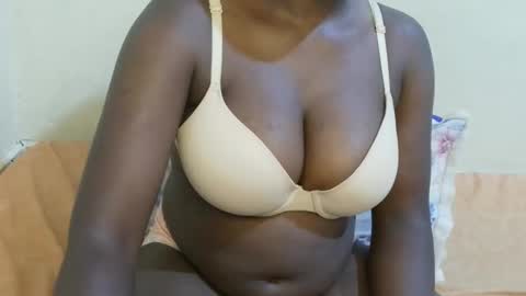 Snapshot of sexxy_maya1 chatting on 04.03.26 sexxy_maya1 online show from 04.03.26