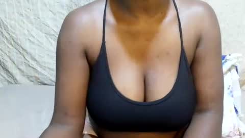 Snapshot of sexxy_maya1 chatting on 06.10.26 sexxy_maya1 online show from 06.10.26