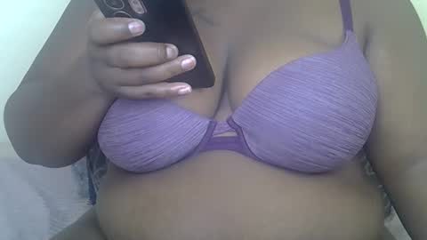 Snapshot of sexxydripy chatting on 03.01.26 sly online show from 03.01.26