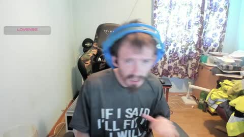 Snapshot of sexy432629 chatting on 01.12.25 evry tip help me to buy a new car 111-1111-111111 tk online show from 01.12.25