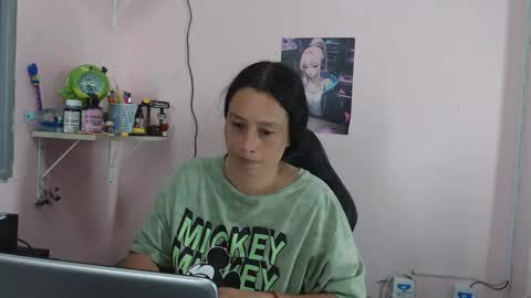 Snapshot of sexy_abby001 chatting on 01.06.26 abby online show from 01.06.26