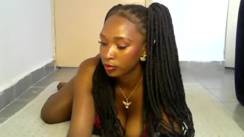 Snapshot of sexy_africana05 chatting on 07.08.26 sexy_africana05 online show from 07.08.26