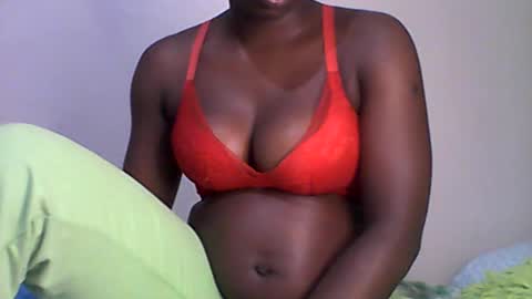 Snapshot of sexy_annbel chatting on 06.15.26 Ann online show from 06.15.26