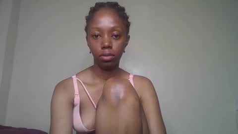 Snapshot of sexy_banny4 chatting on 01.18.26 sexy_banny4 online show from 01.18.26