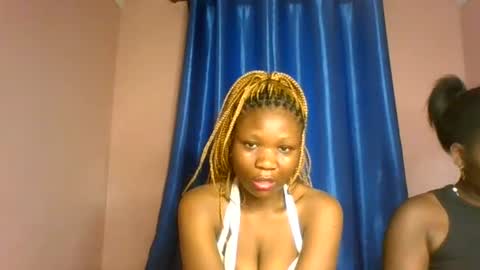 Snapshot of sexy_bellah1 chatting on 06.09.26 bellah online show from 06.09.26