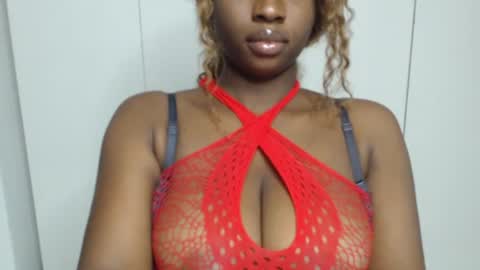 Snapshot of sexy_blaq123 chatting on 07.30.26 sexyblaq online show from 07.30.26