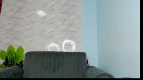 Snapshot of sexy_blonde2 chatting on 09.10.25 tina online show from 09.10.25