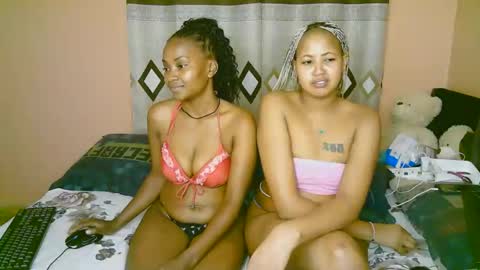 sexy_bluegirl online show from 11.08.25