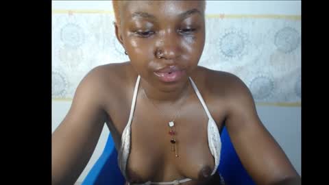 sexy_bluey247 online show from 10.01.25