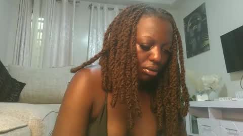 Snapshot of sexy_candia chatting on 04.28.26 Stacy online show from 04.28.26