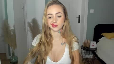 C o r a l i e online show from 03.28.26