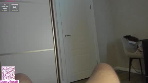 Snapshot of sexy_flora chatting on 02.06.25 Flora online show from 02.06.25