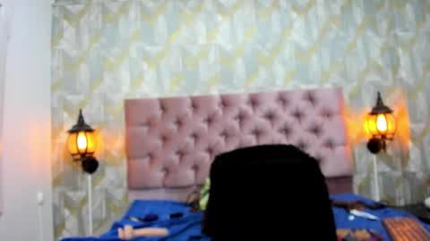 Snapshot of sexy_hot_mature chatting on 02.14.25 lina online show from 02.14.25