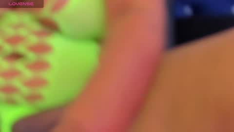 Snapshot of sexy_hot_mature chatting on 09.19.25 lina online show from 09.19.25