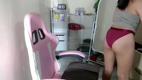Snapshot of sexy_jasmin08 chatting on 10.21.25 sexy_jasmin08 online show from 10.21.25