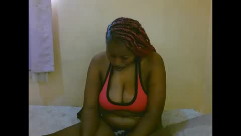 Snapshot of sexy_latasha chatting on 02.13.26 sexy_latasha online show from 02.13.26