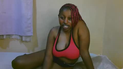 Snapshot of sexy_latasha chatting on 02.16.26 sexy_latasha online show from 02.16.26