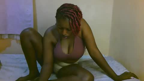 Snapshot of sexy_latasha chatting on 02.27.26 sexy_latasha online show from 02.27.26