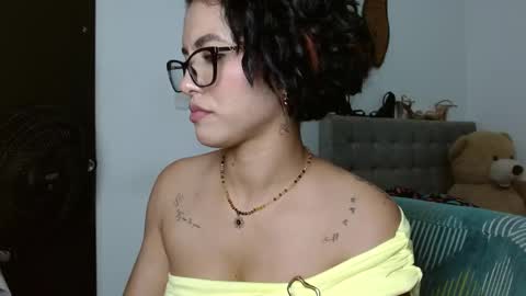 Snapshot of sexy_lia_latina chatting on 05.08.26 Celeste online show from 05.08.26