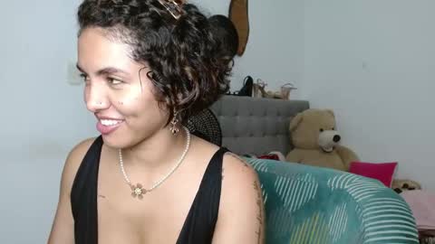 Snapshot of sexy_lia_latina chatting on 05.25.26 Celeste online show from 05.25.26