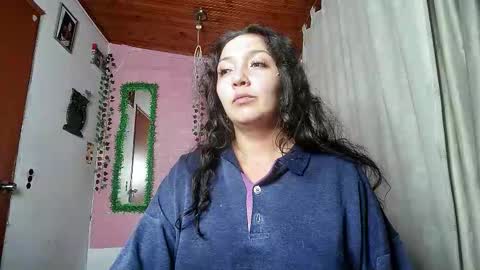 Snapshot of sexy_lolas chatting on 02.15.26 sexy lolas online show from 02.15.26