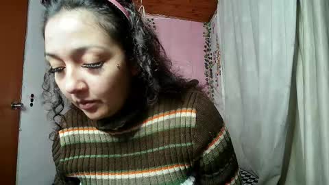Snapshot of sexy_lolas chatting on 05.18.26 sexy lolas online show from 05.18.26