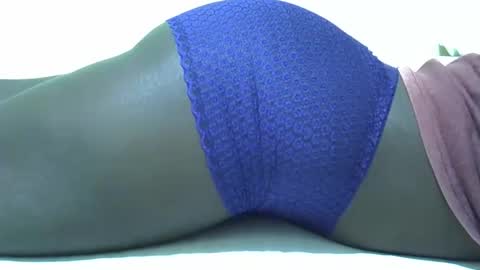 Snapshot of sexy_loner07 chatting on 10.24.25 Loner online show from 10.24.25