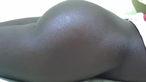 Snapshot of sexy_loner07 chatting on 12.05.25 Loner online show from 12.05.25