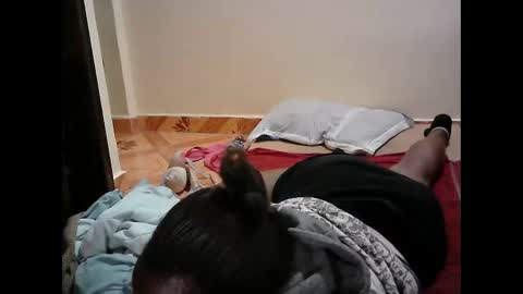 Snapshot of sexy_lunah chatting on 05.04.26 sexy_lunah online show from 05.04.26